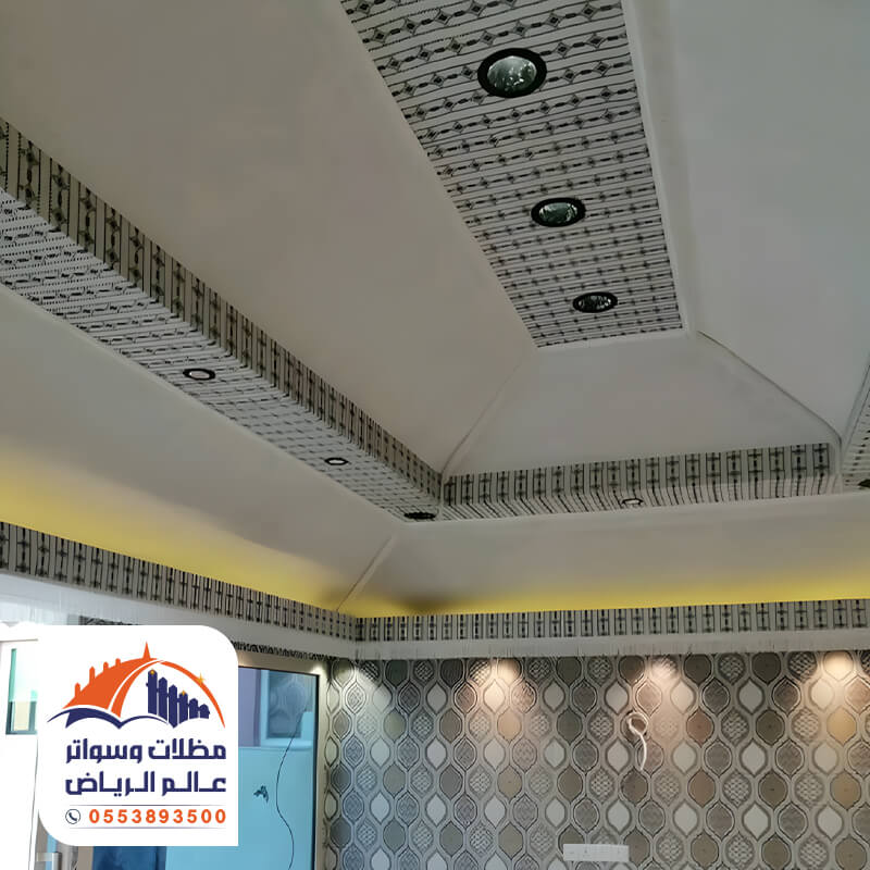 بيوت شعر من الداخل