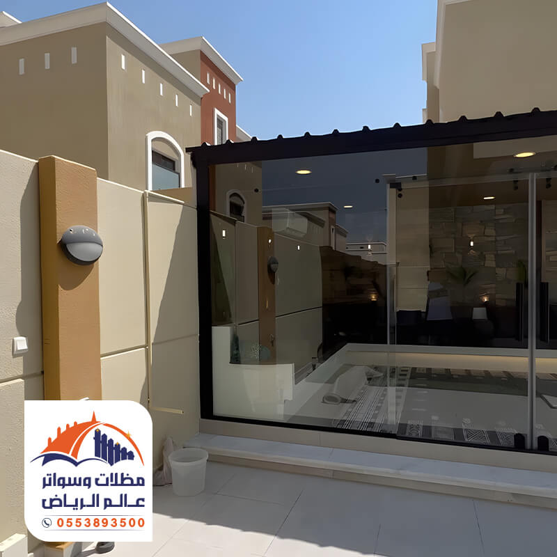 مجالس خارجية فاخرة في مؤسسة مظلات وسواتر عالم الرياض