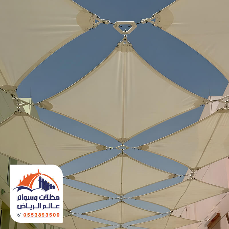 مظلة شد إنشائي